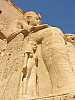 24 - Abu Simbel - Tempio di Amon-Ra - Statue di Nefertari e Ramses II