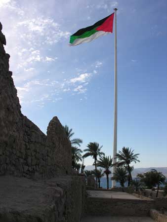 21 - Aqaba - Il pennone