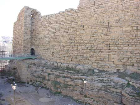 11 - Karak - La roccaforte crociata - Le mura