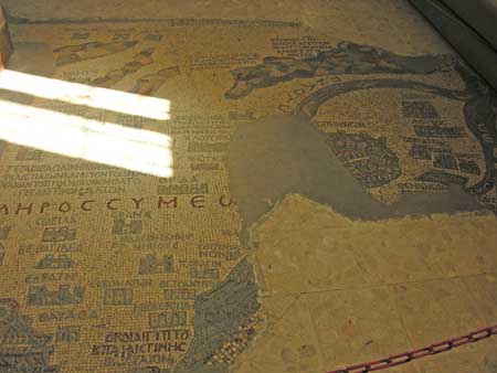 11 - Madaba - chiesa di San Giorgio - Mosaico della mappa