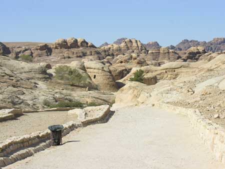 009 - Petra - Viale di accesso