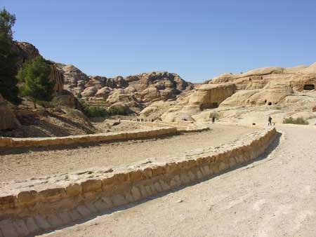 013 - Petra - Viale di accesso
