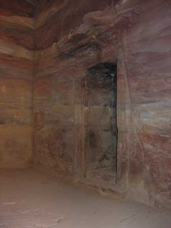 053 - Petra - Sala del tesoro