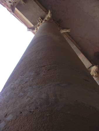 056 - Petra - Il tesoro - Colonna