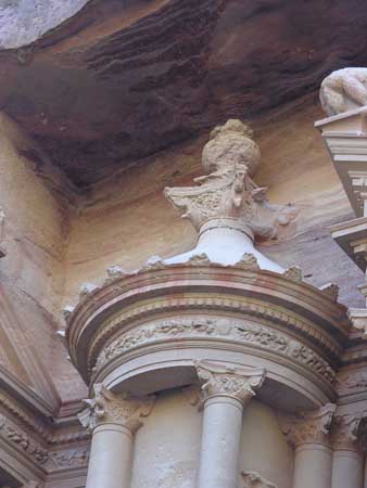 106 - Petra - Il tesoro - particolare