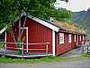 17 - Norvegia - Isole Lofoten - Svolvaer - Casa con erba sul tetto