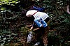 006 - San Lucano - Michela e Stefano cercano funghi