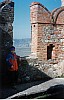 007 - Soave - Il castello - Stefano sui bastioni