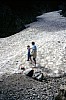 048 - Rifugio Scarpa - Stefy e Miky sul nevaio